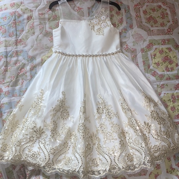 NWT gold lace sparkle flower girl communion dress - Picture 14 of 16